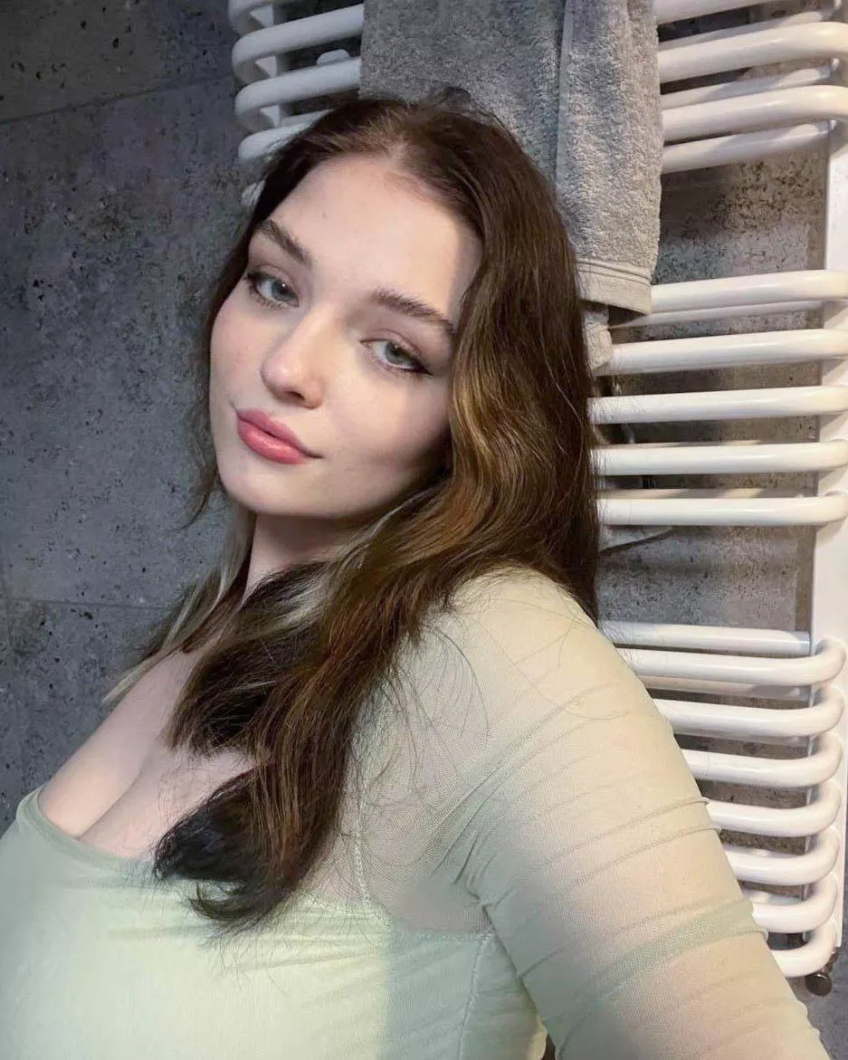 Classy and fancy posted by Magic_Lillyt