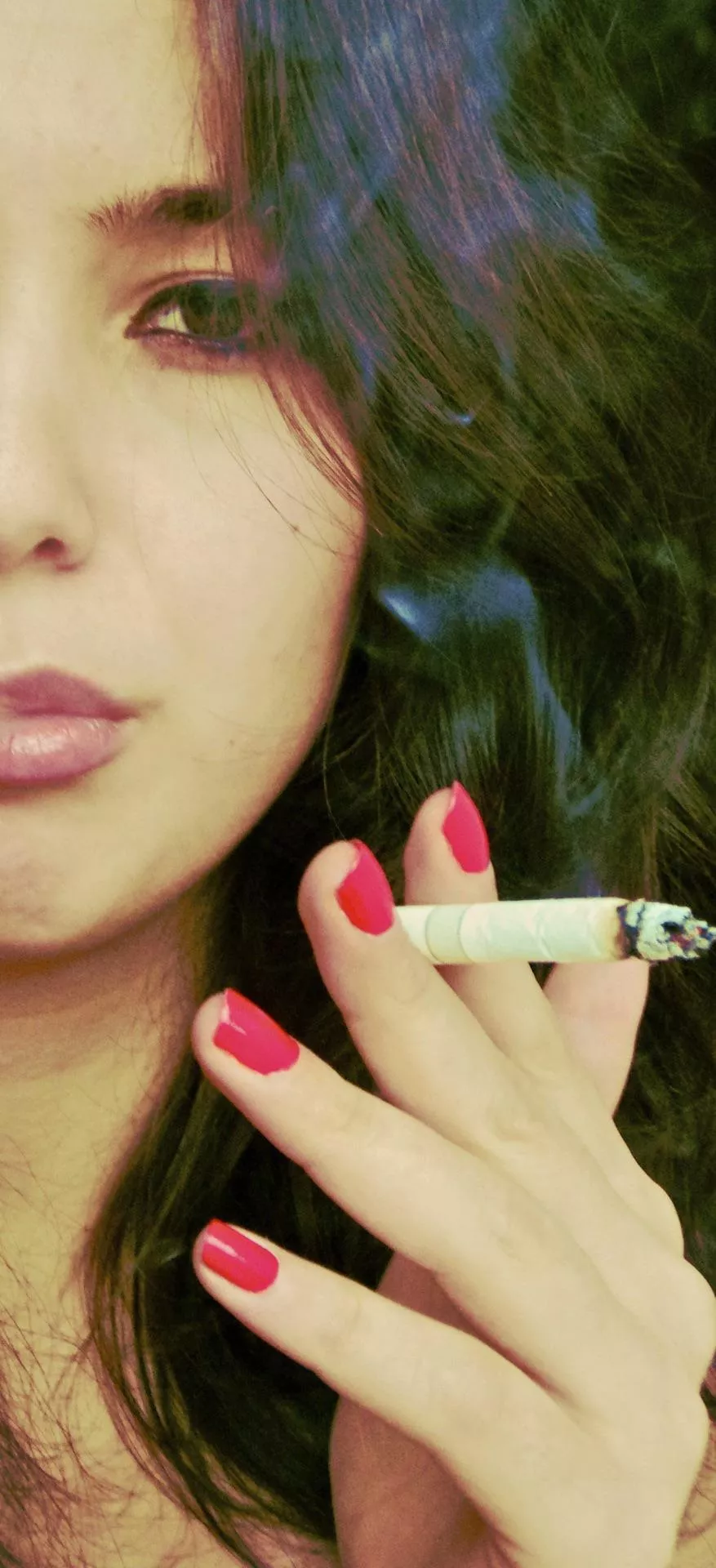 Close Up posted by darkpoetries