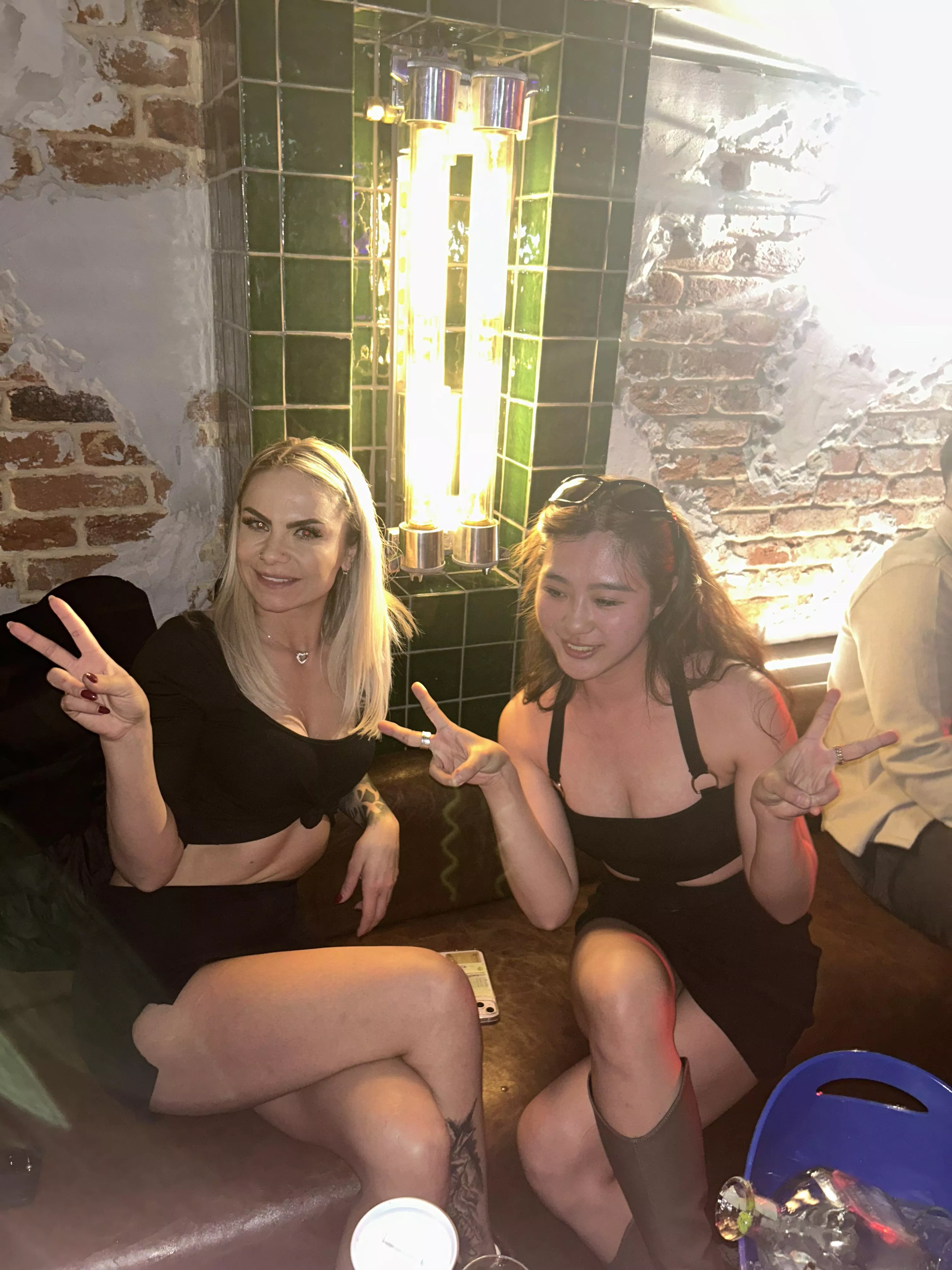 Club Blondes or club Asians? [2] posted by Swiftie4ever_713