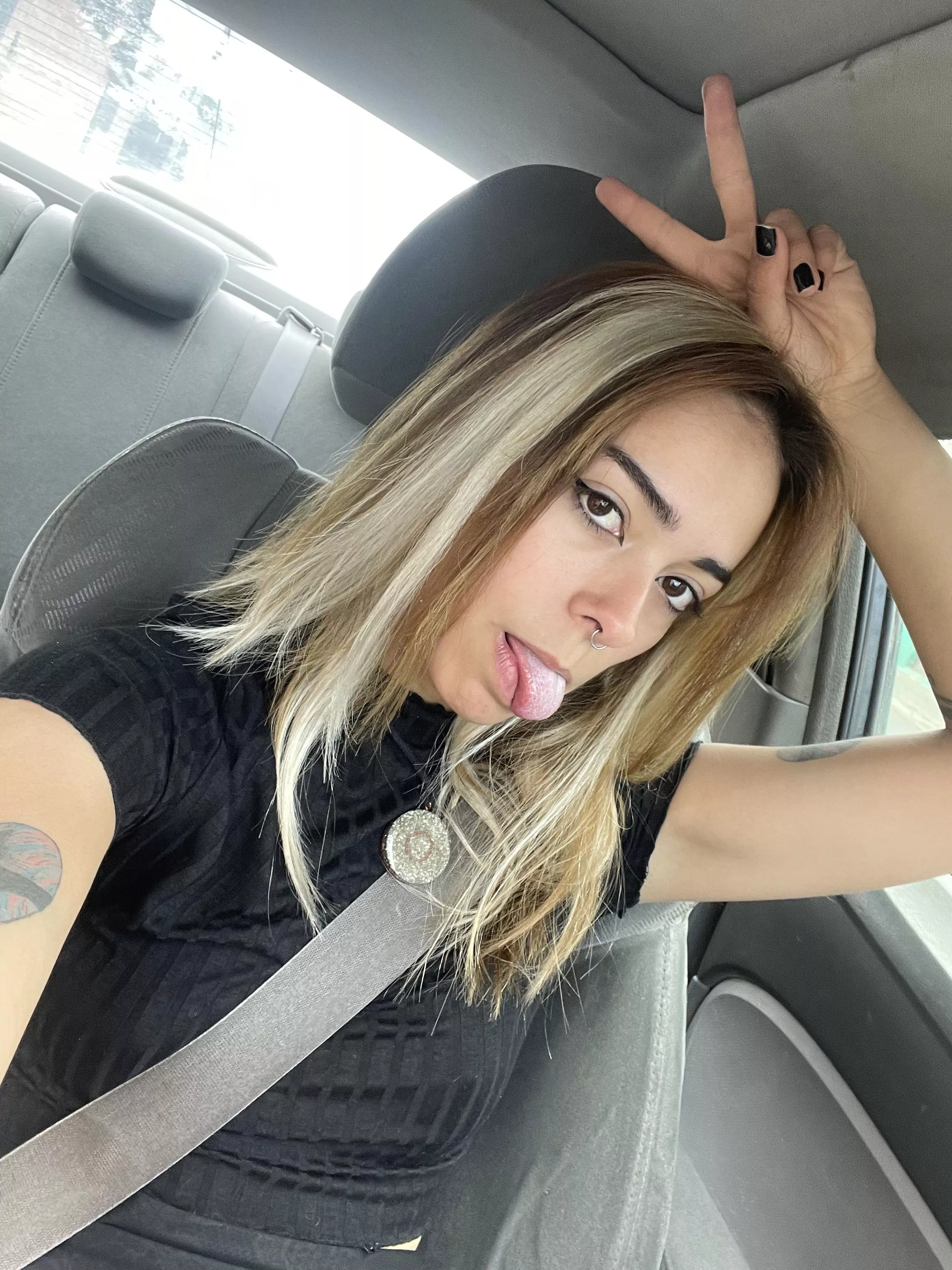 follow @anelchacon on instagram posted by TragicFae