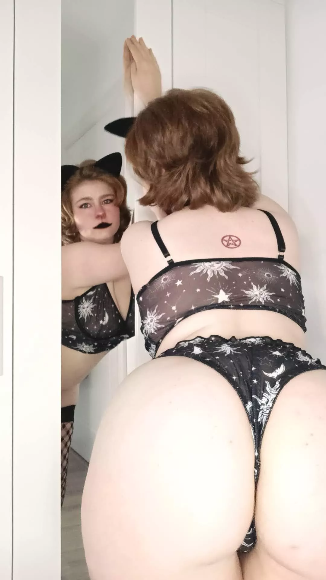 Getting fucked in front of a mirror is on my bucket list posted by LuckyDarla