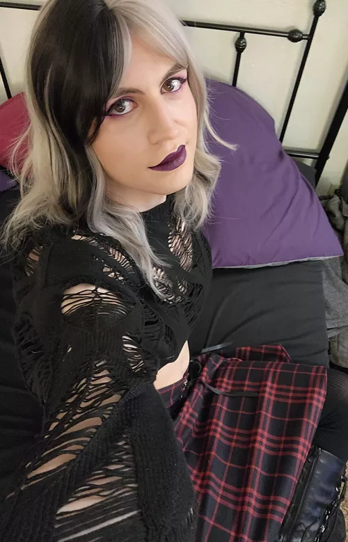 Hi 🖤 by Freja_Cosplay