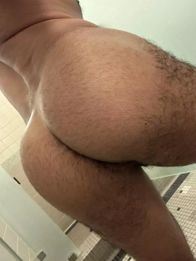 Hope i made you stop scrolling?😏 posted by Poppa97