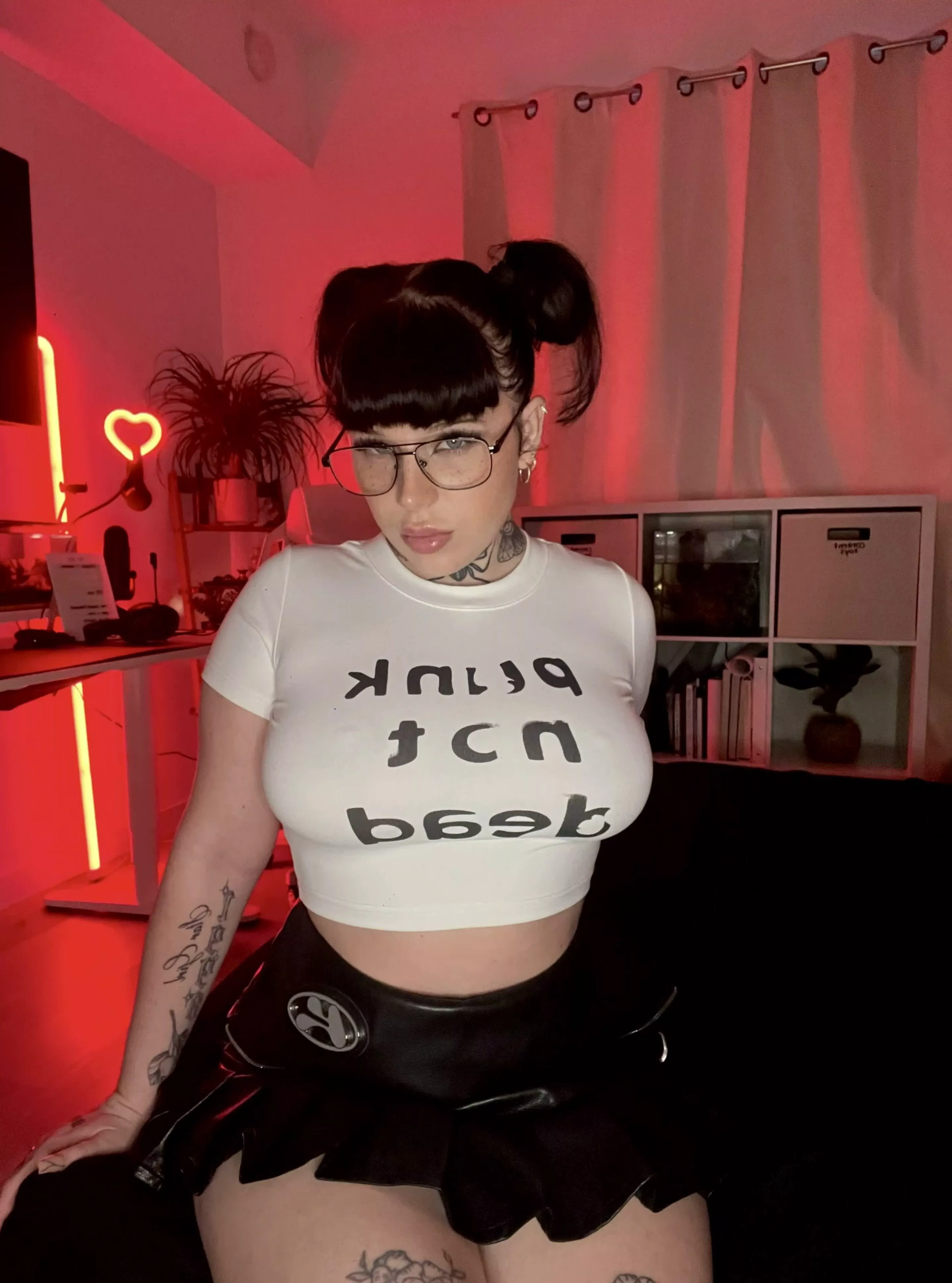 how about you get on your knees right now, baby? (; posted by lildemonwaifu