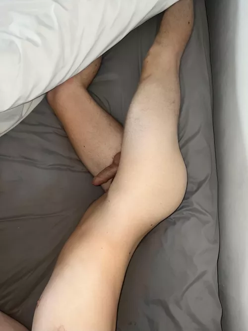 I think I might be a twink by Top-Form-3139