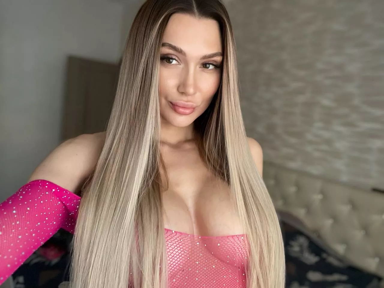 i will teach how to be a good boy and look me in the eyes  posted by ChampionshipNovel250