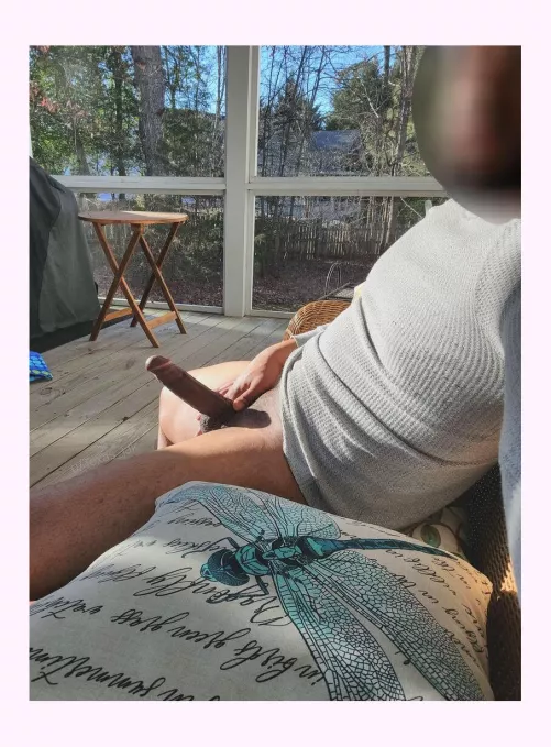 I wonder if my neighbors saq by EmergencyBorn1754