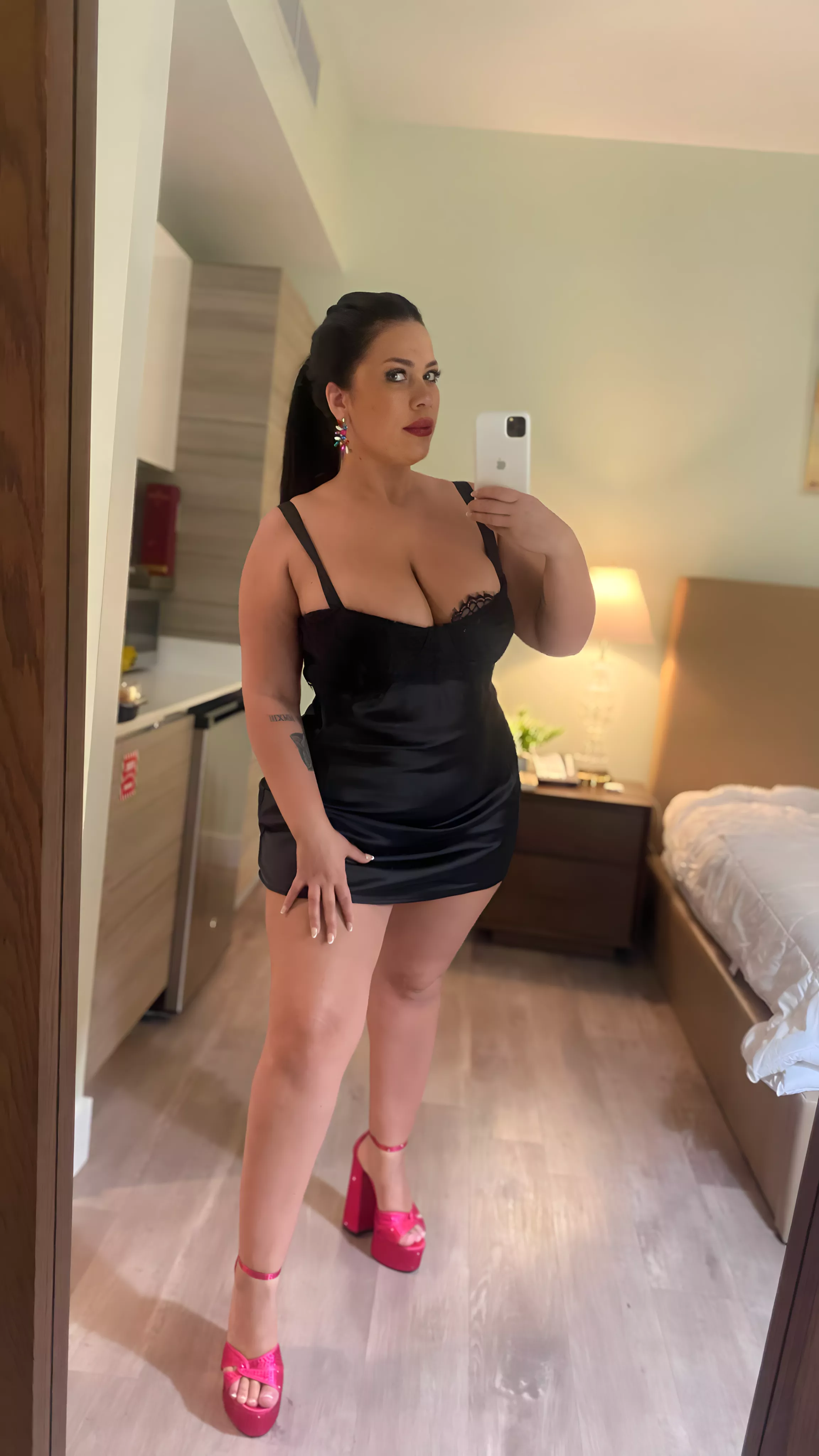is this dress okay for a restaurant date? 42F posted by Babygirl04-