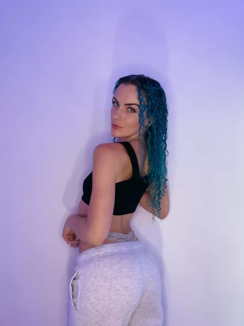 It's waiting for your hands by BobcatEnough9378