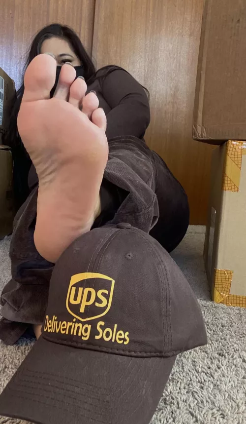 knock knock ✊🏼 ur package 📦 has arrived  by jaylove3