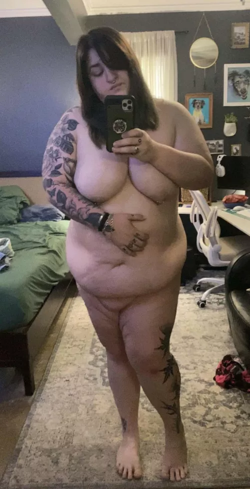 My first full nude and I’m feeling good about it ☺️ by Bella_Viva