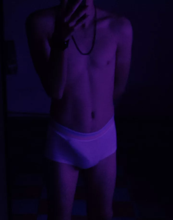 Oh, looks who's hard 💜 posted by Twinky-pie