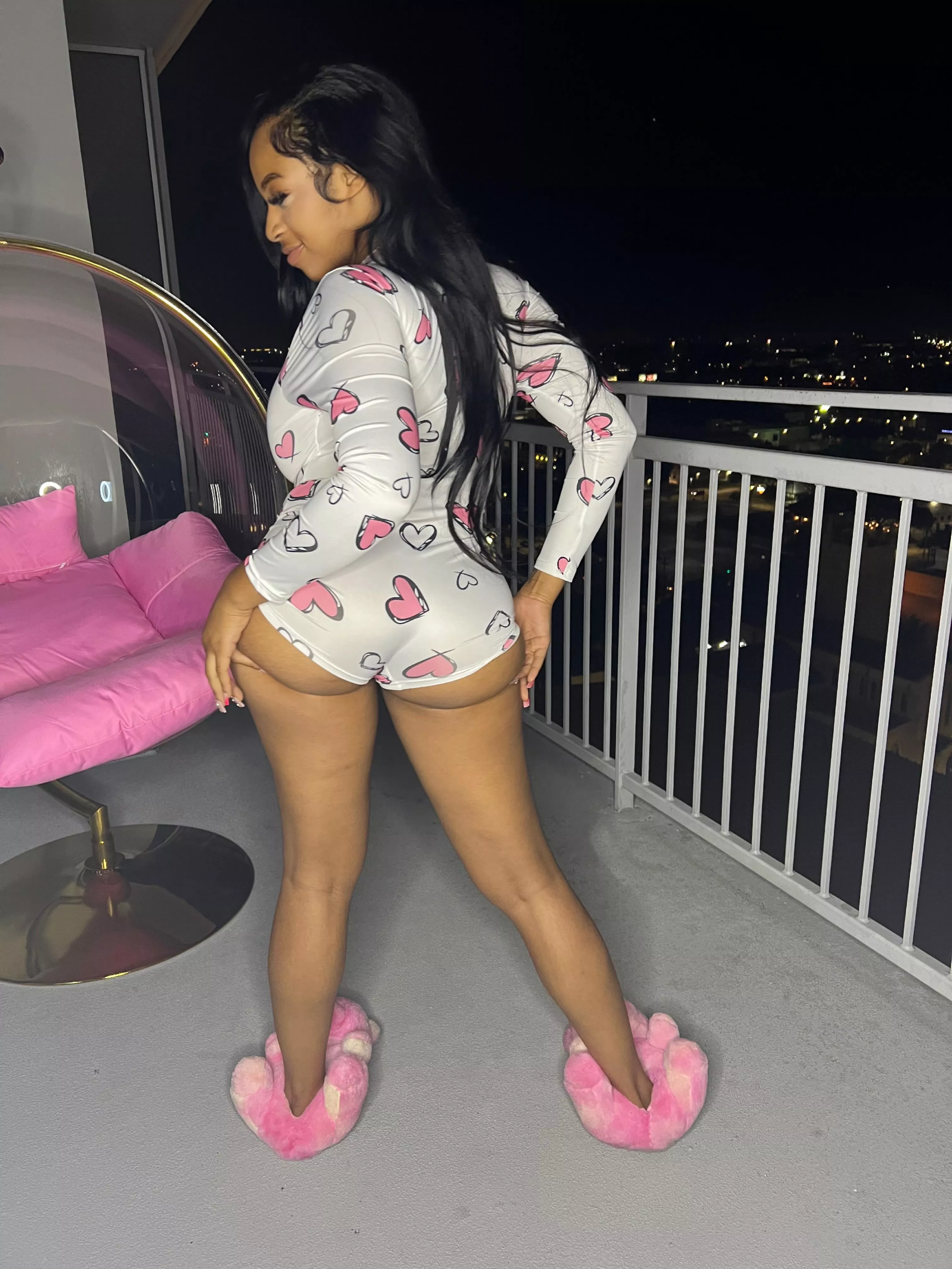 ready for your hard spanks posted by Myah_jane