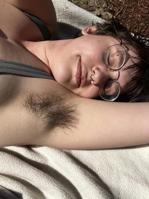 shamelessly hairy in front of 100s of strangers  by madi356