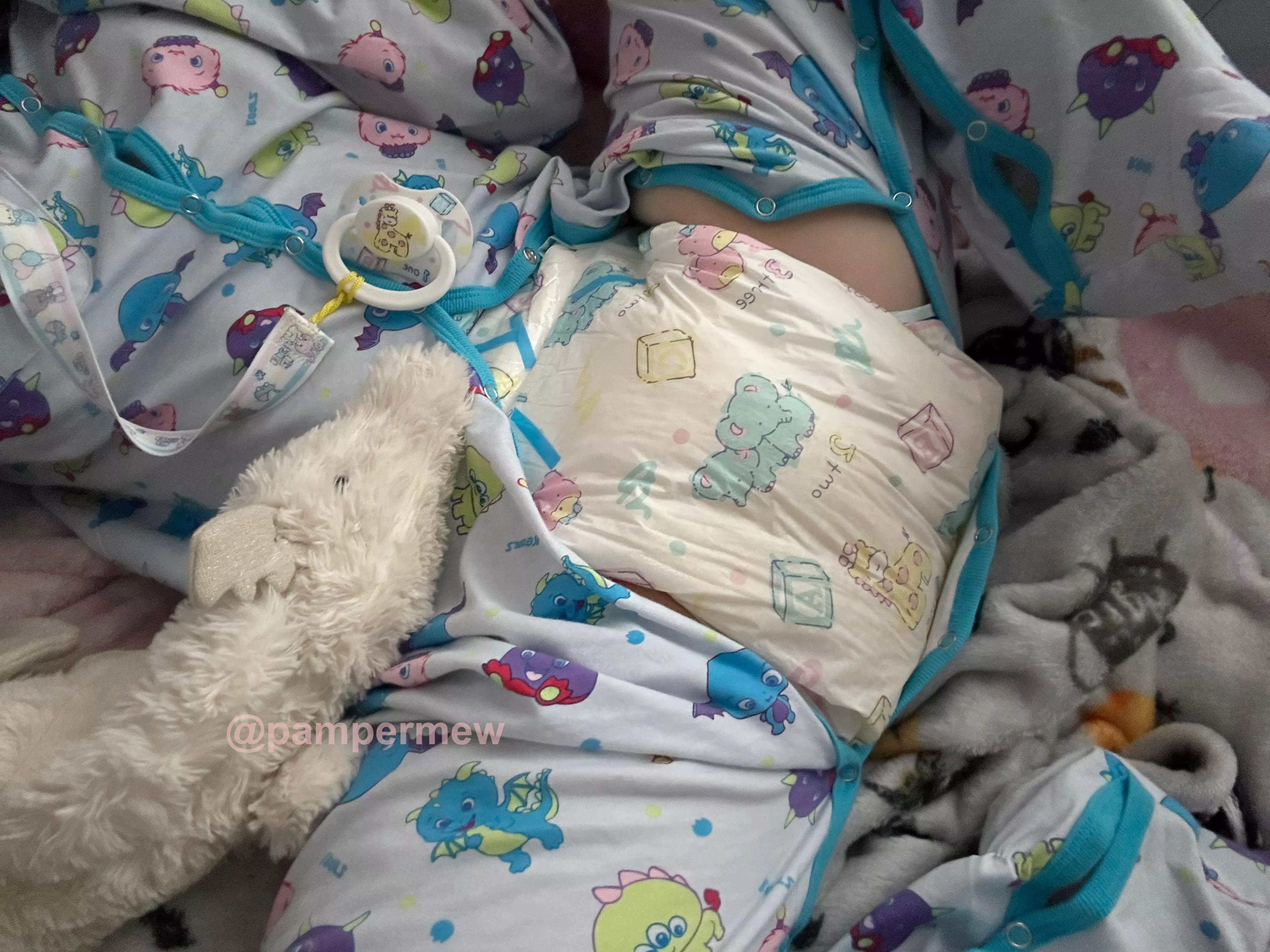 snaps are great for diaper checks :3 posted by pampermew