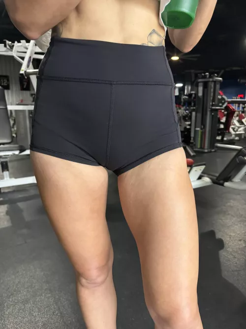 That seam really points to something by fitnesswife1983