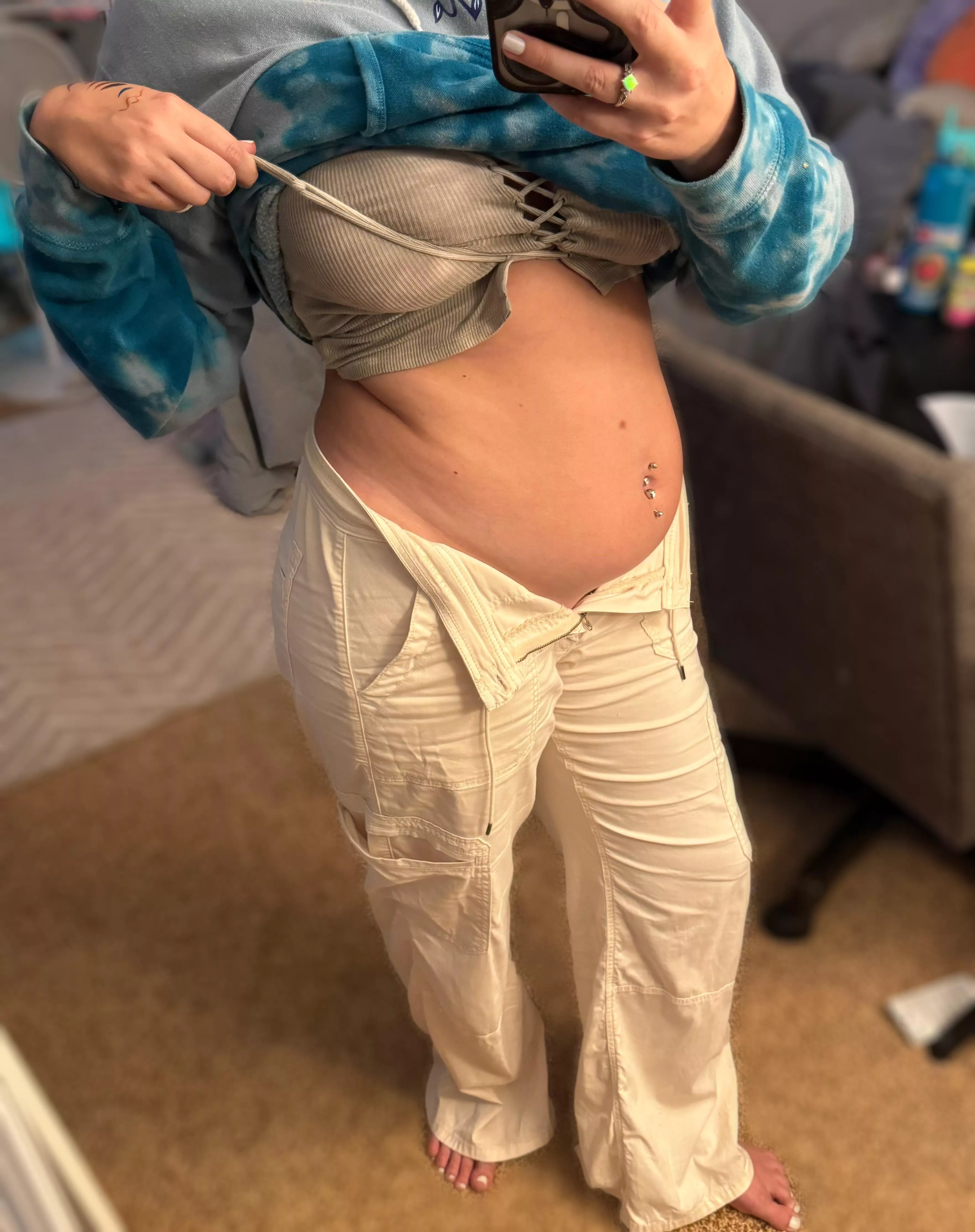 The belly that I’ve grown over the past few months is so adorable 🥺💗 posted by bellagirlsbelly