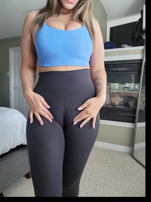 this is why this teacher gets laid by the dads in the neighborhood by BigBoobBitch6969