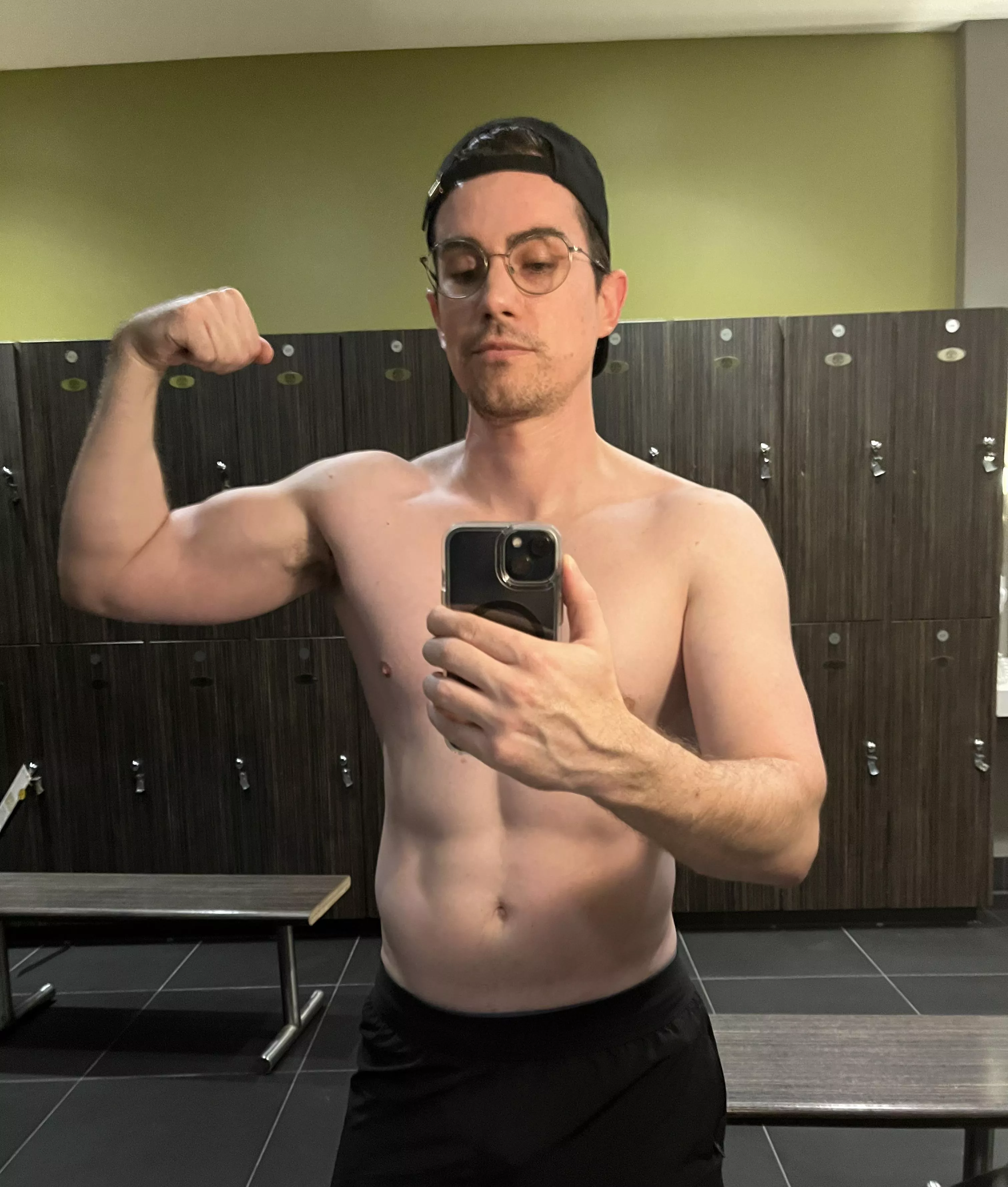 Trying to de-twink myself posted by Expert_Ice_9827