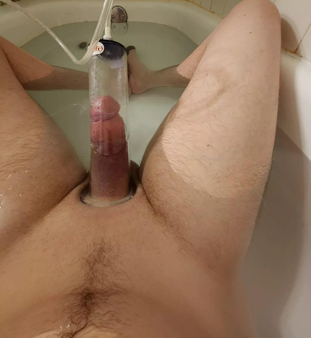 Trying to grow a third leg 🙏 posted by Thicc_Stickk