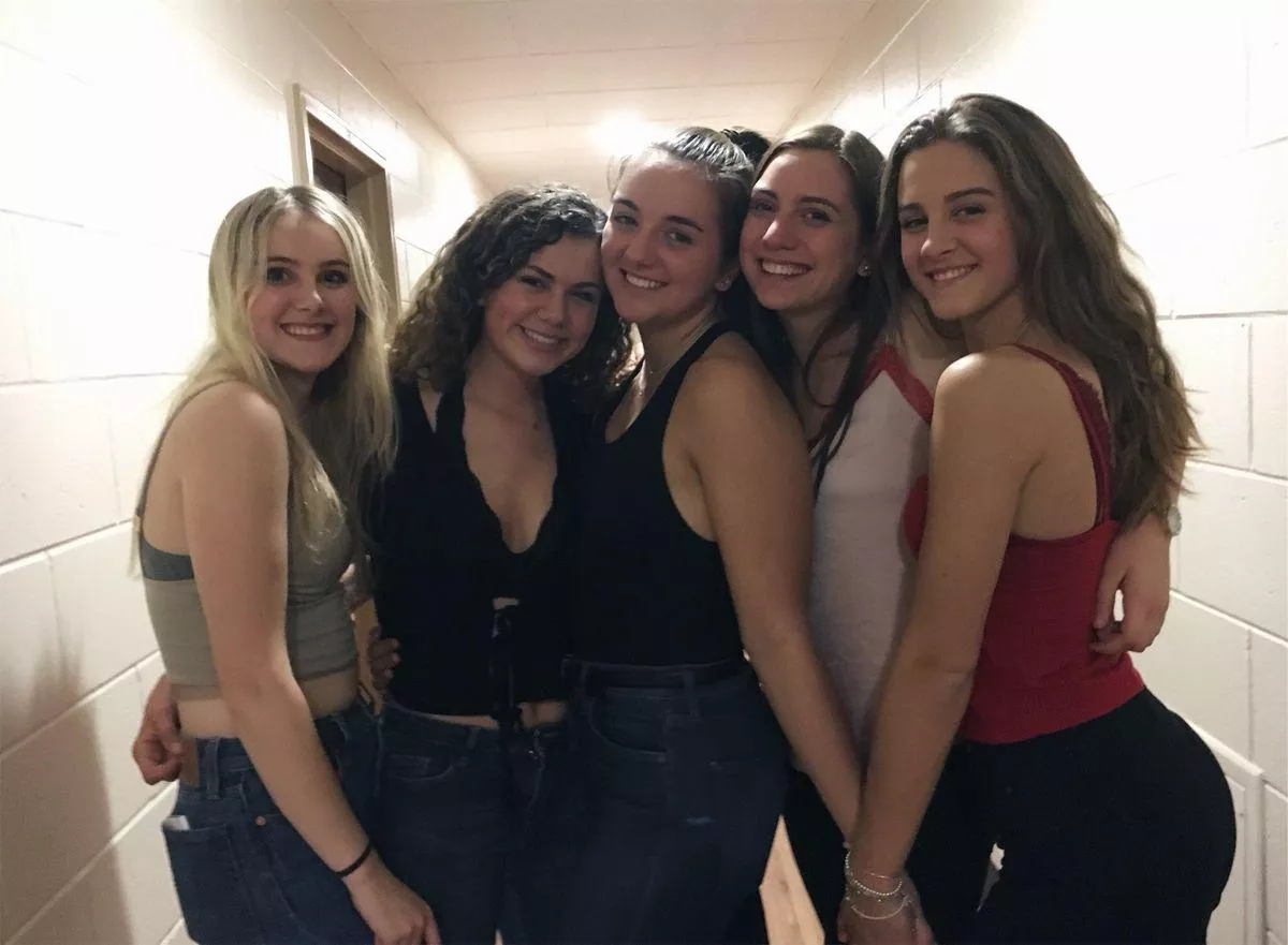 What a fun loving group [5] posted by Swiftie4ever_713