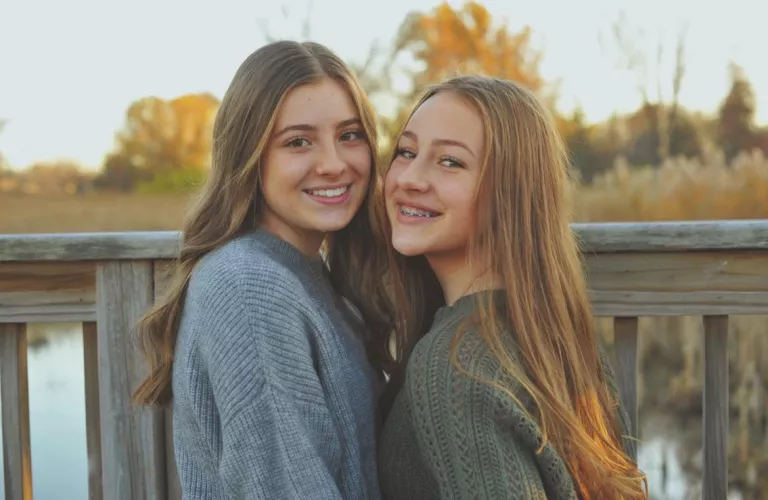 Which sister [2] by ResponsibleTrainer11