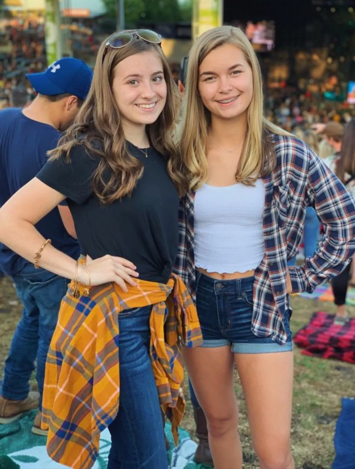 Who’s hotter [2] posted by ResponsibleTrainer11