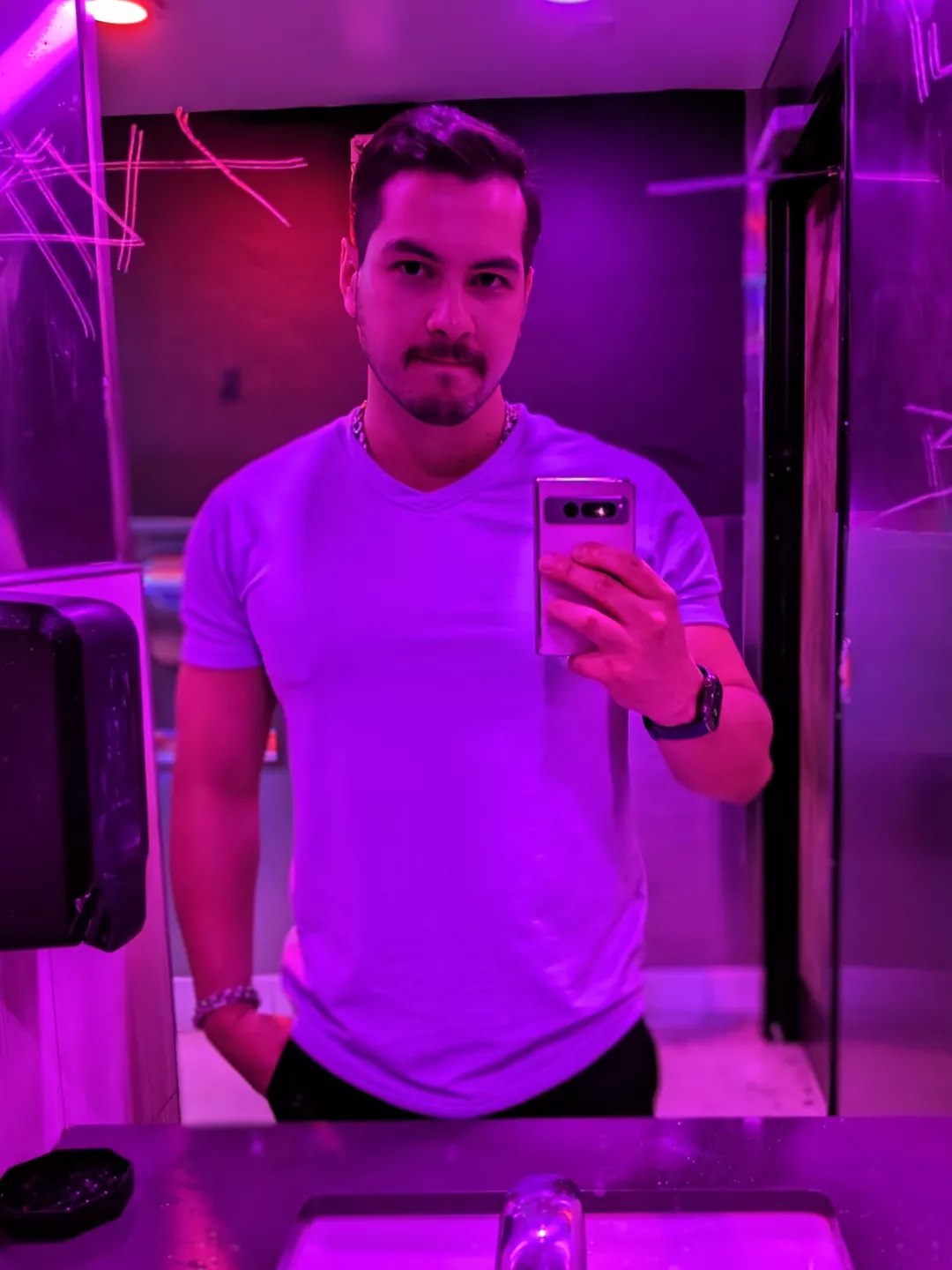 Would you talk to me at the bar?  posted by Bicyclo123