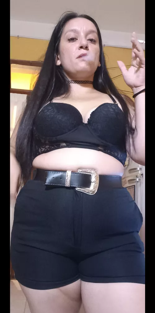 you go out? bring me some cigarettes by la_mami_latina