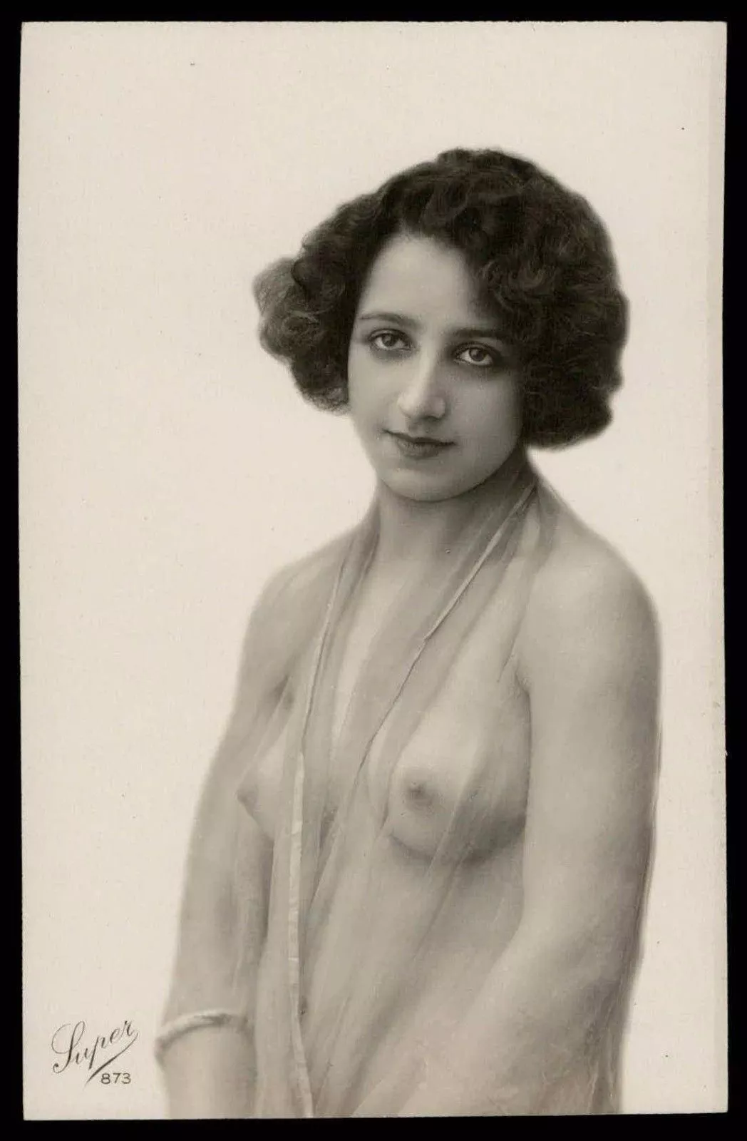 Ziegfeld girl posted by Mundane-Employer-719