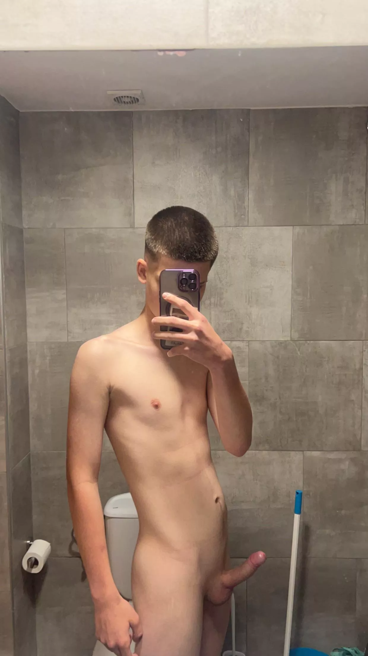 18 i’ll fuck you raw posted by Throwaway_13927373