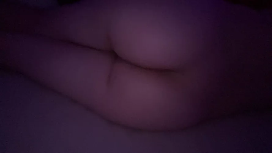 18 very horny rn by Tight-Explanation-