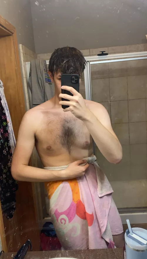 [19, 6’4] Should I drop the towel? by GregThomp