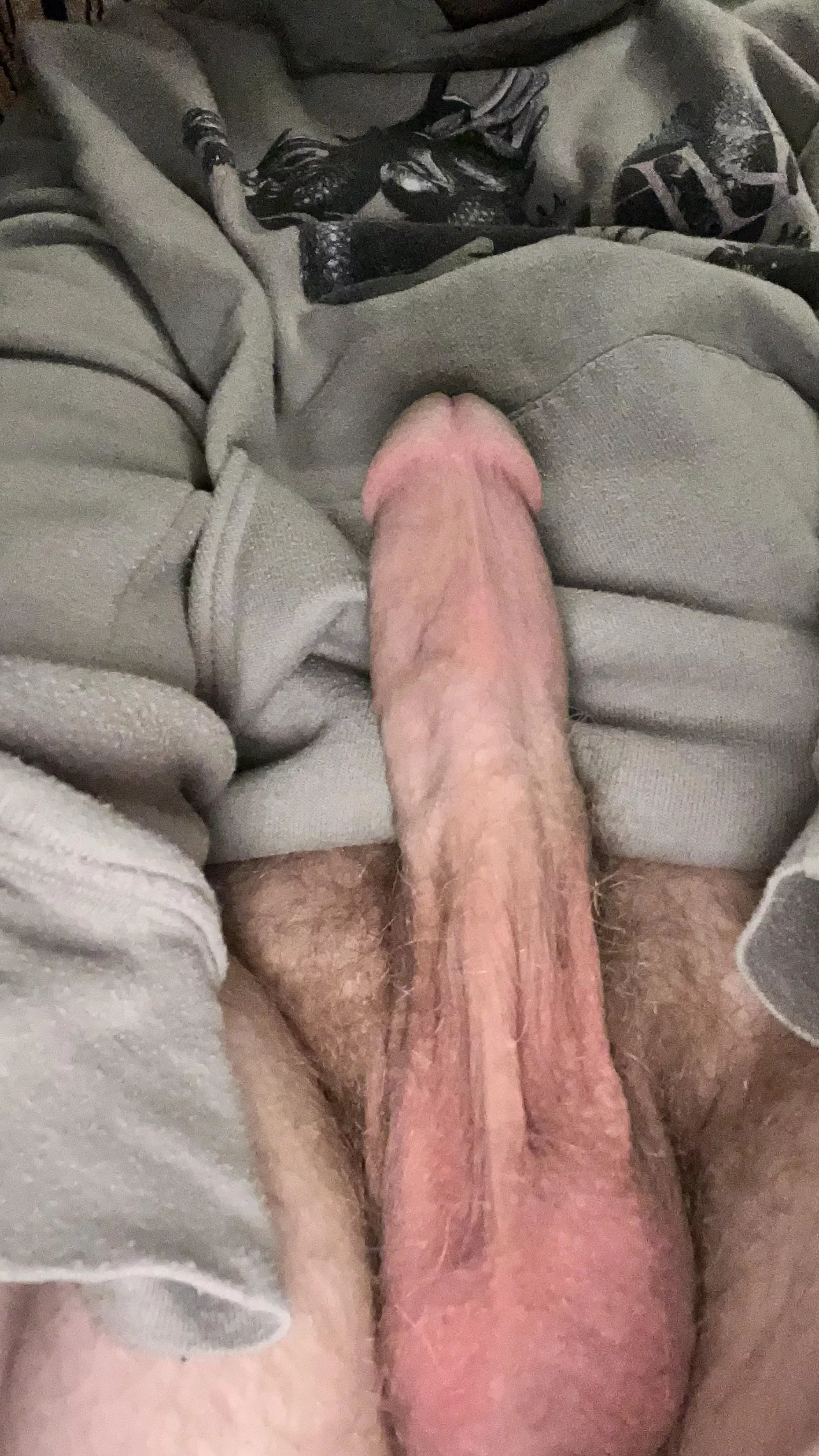 24m bored and lonely tonight 😴 posted by Miserable_Novel_2209