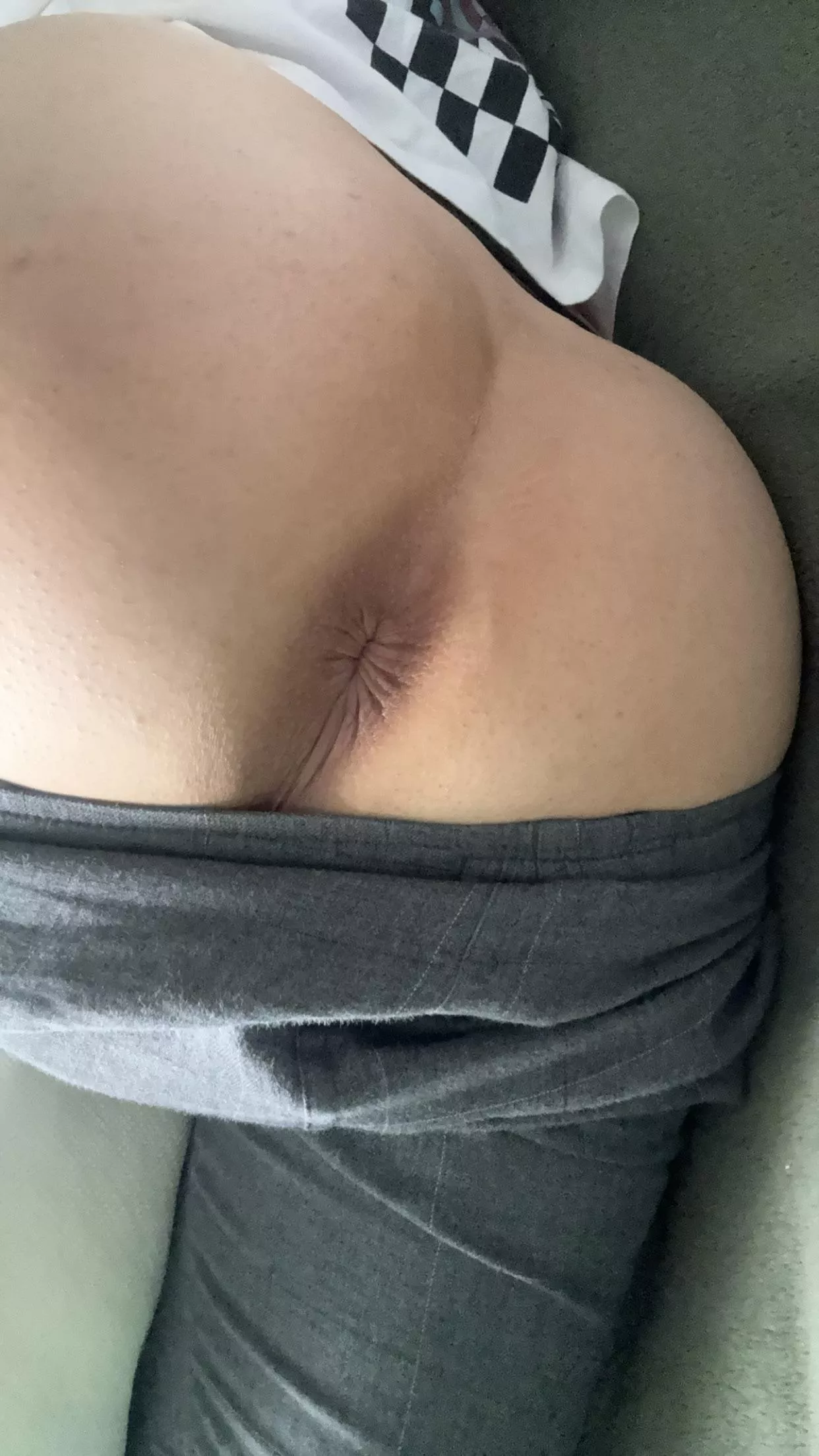 25 so horny 😈 posted by Bussybooy98