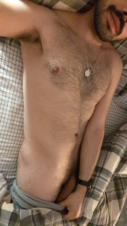 28 living in UK. HMU with a pic at TEGNS4. Add me to groups or stories if you're in any :) by Lat_Eu_Tech