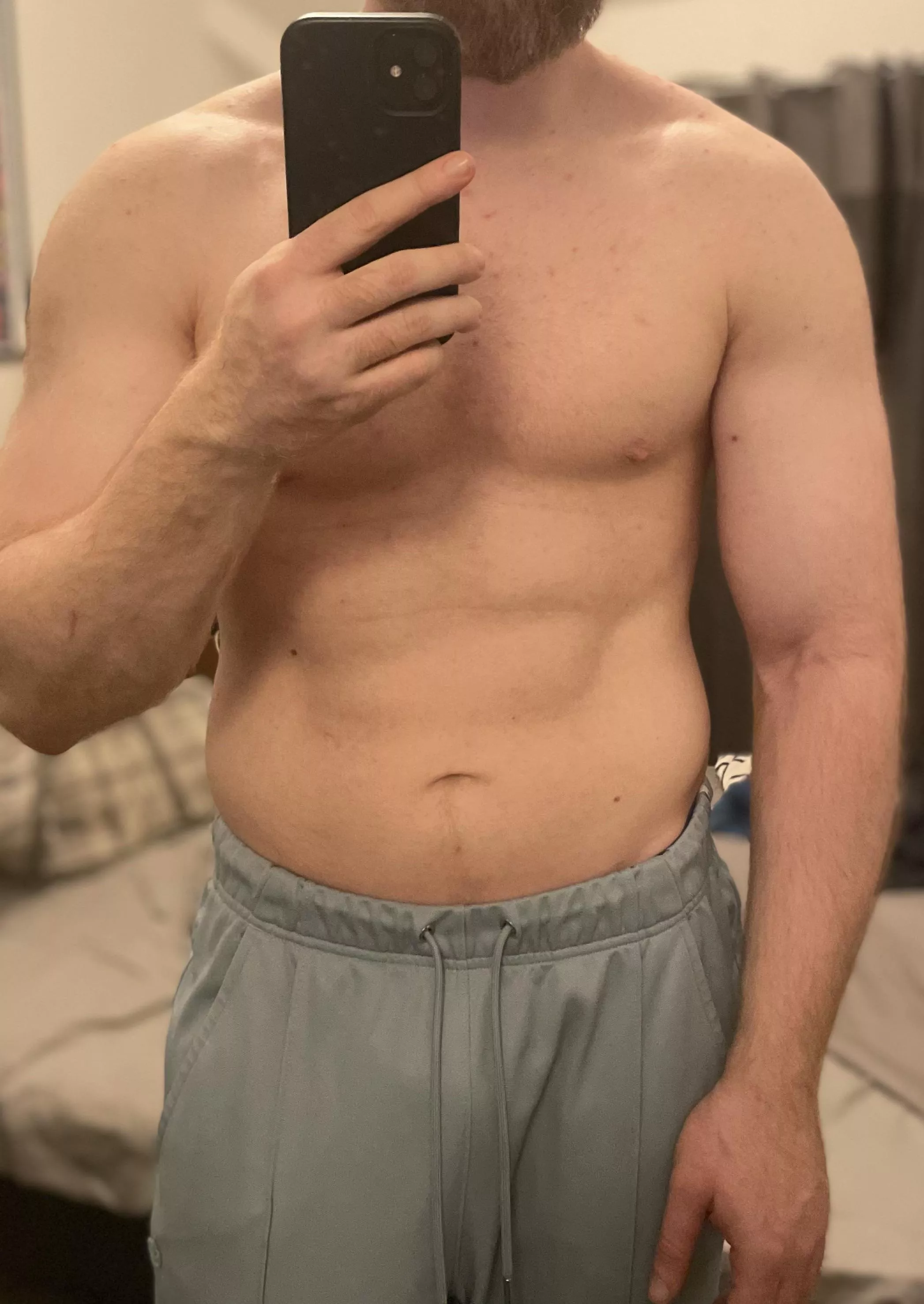 34 fit and muscular! fit bros to bust with. @joe.stud89 posted by Reasonable_View