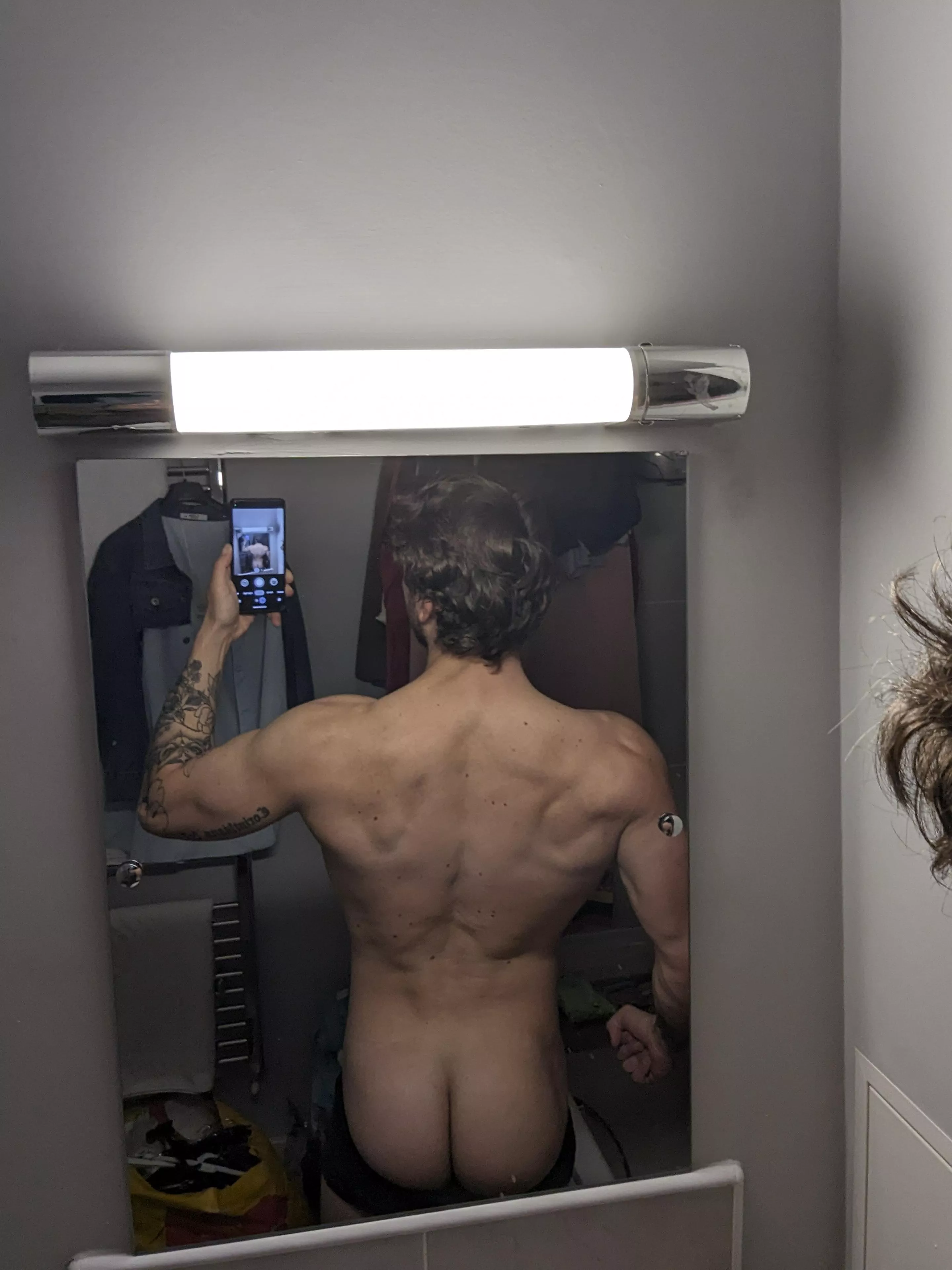 Bubble butt incoming 😉 posted by Old-Contribution2960