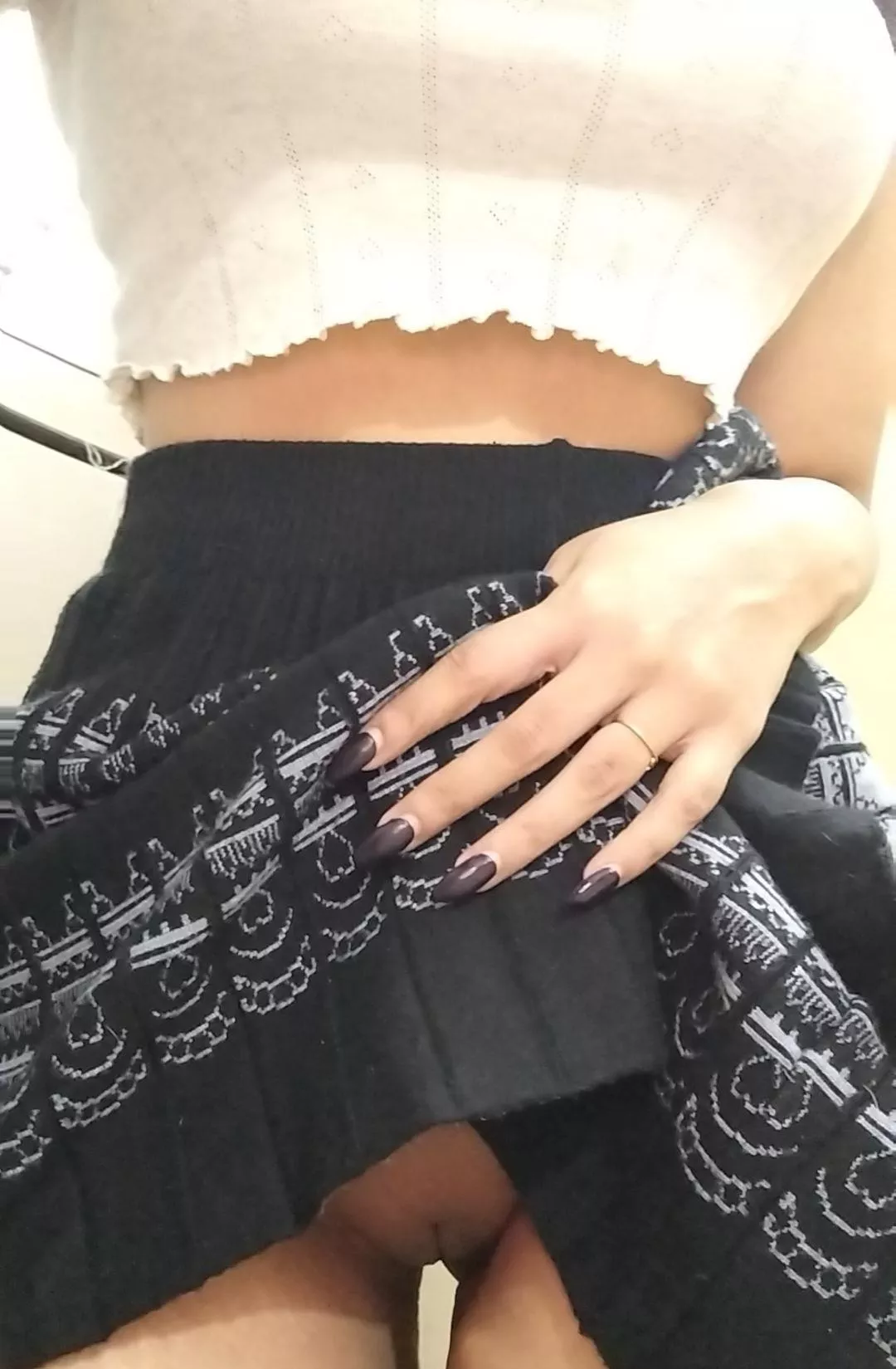 Good girls don't wear panties under their skirt posted by holdonnotyet