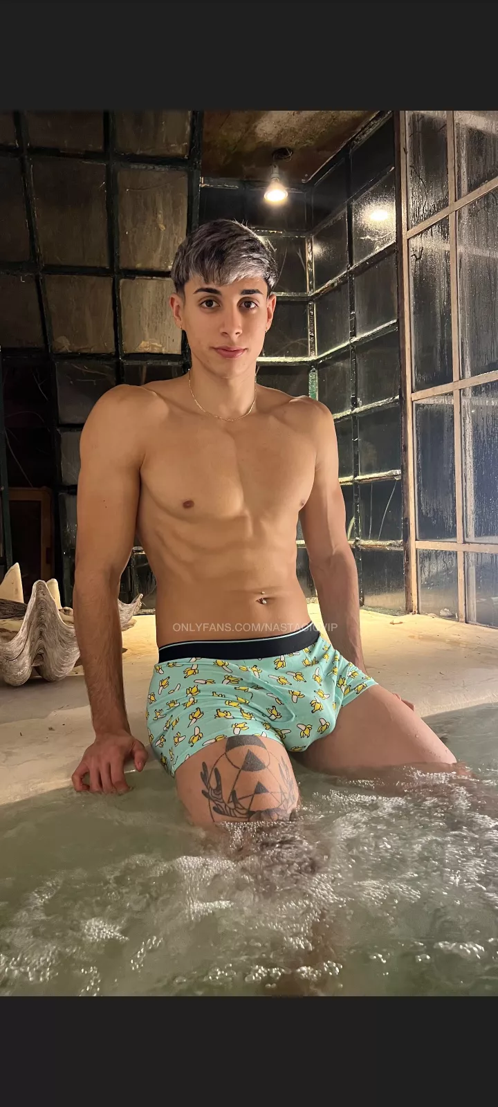 I like my boxers with bananas, don't you? posted by leovipmodel