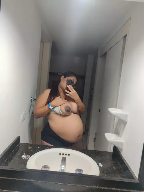 I need to be pampered, cared and spoiled rn by CurvyAless00