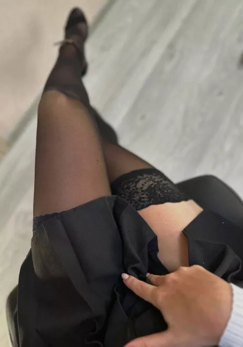 I'm so shy by honeyaly