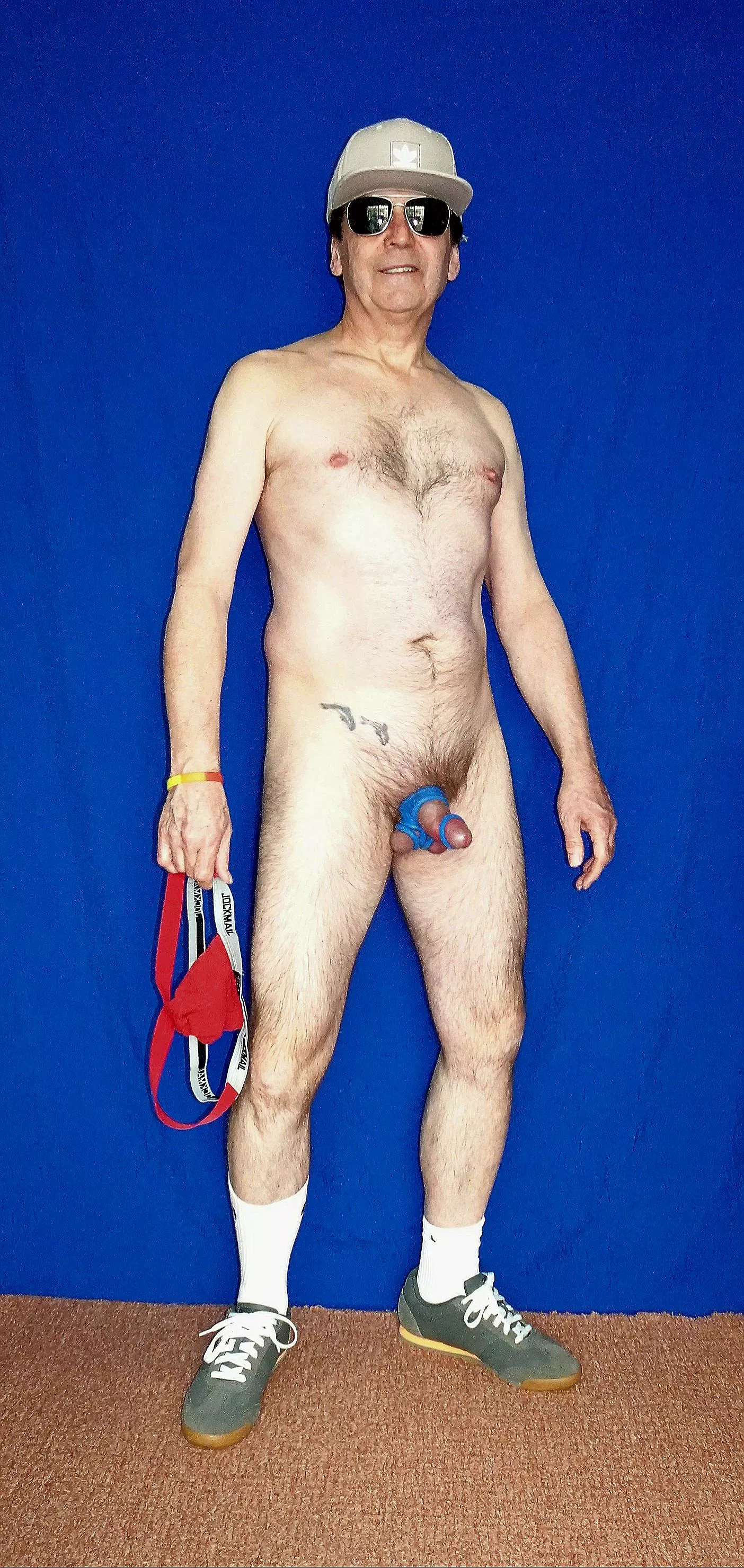 Just off for a run wearing my Oxballs cock ring & nut divider it is going to feel great running like this posted by Mattdw1234