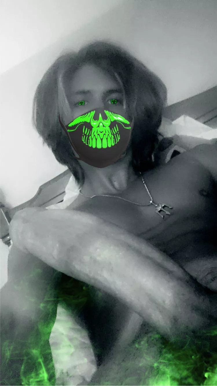 Mortal Kombat cock 😜 🥋  posted by 5uRfN7uRff