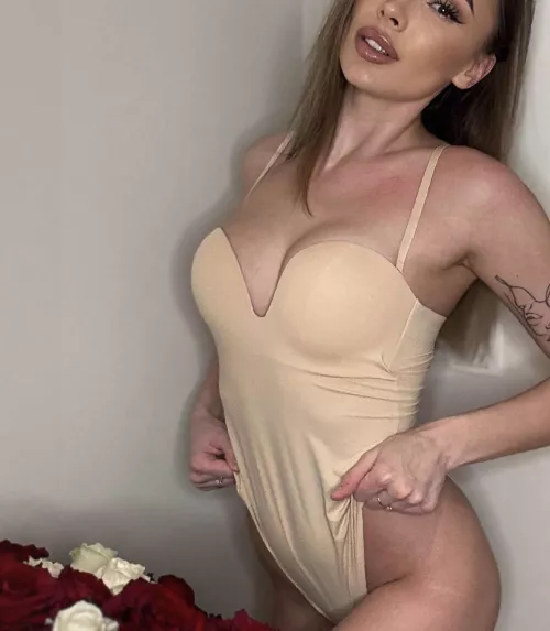 My bra is cute, but i prefer no bra by buyrun