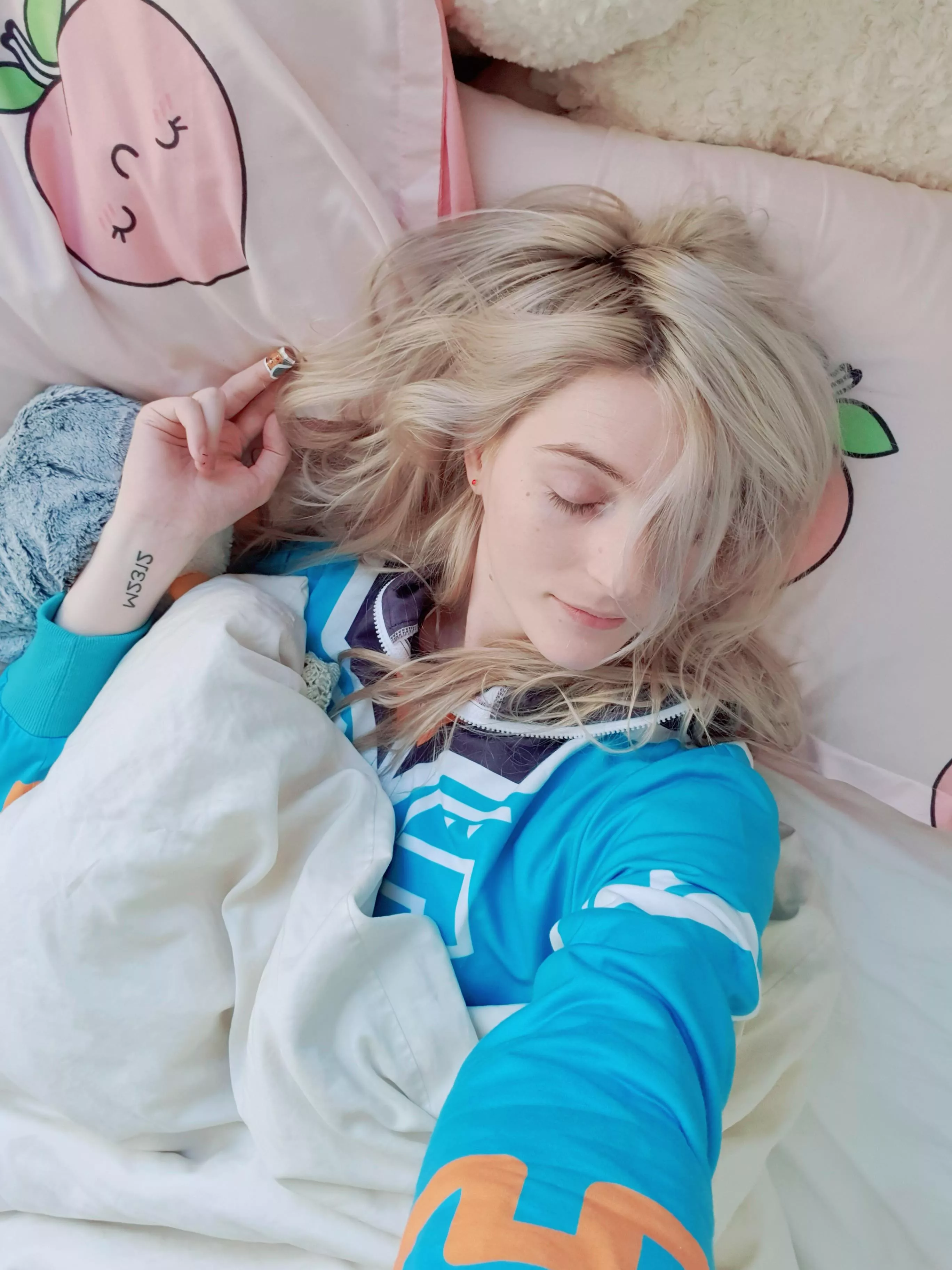 Nap time in the link onesie posted by stardust_sigil