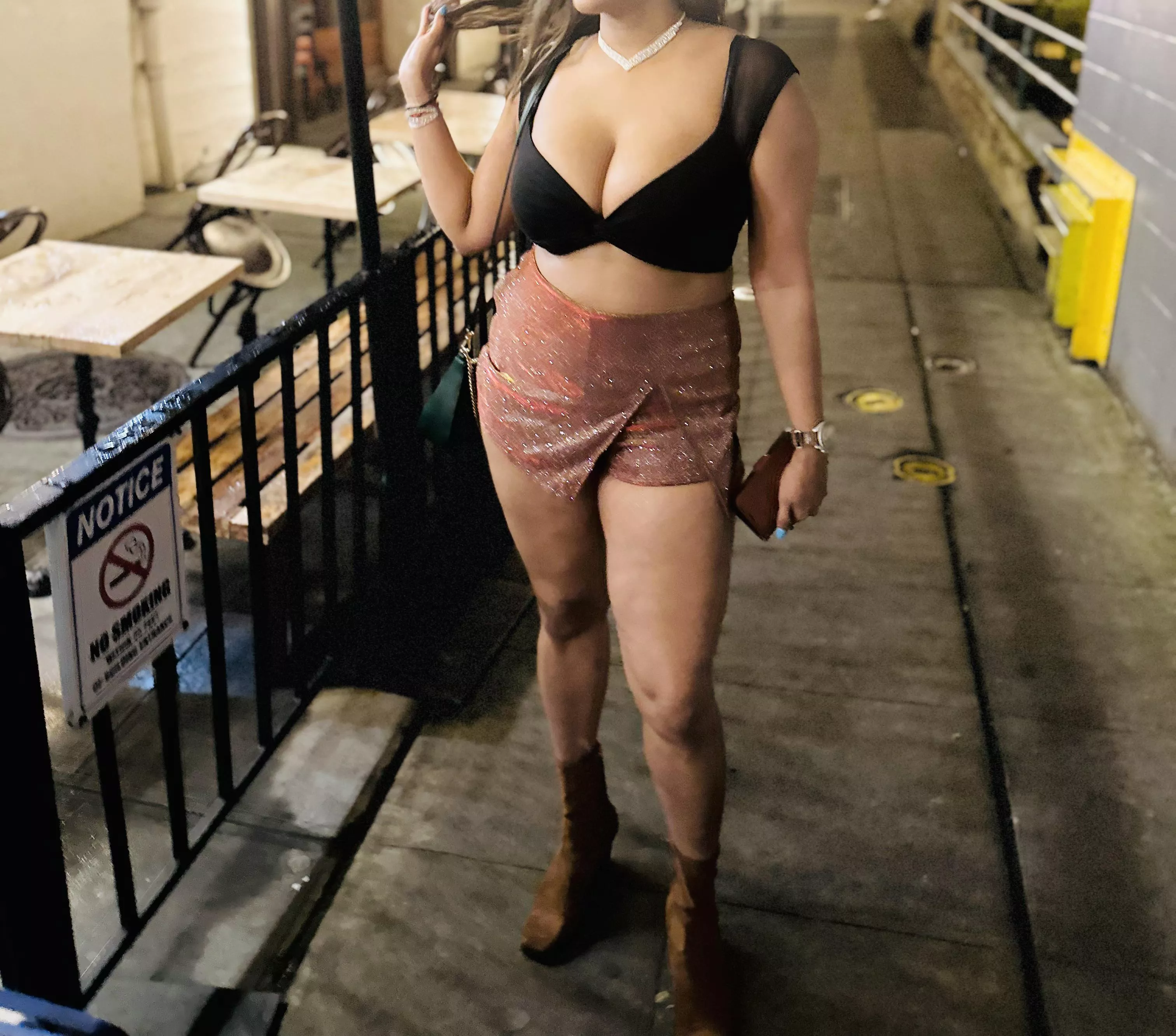 No Smoking - OK. Yes to Smoking Hot?? [F] posted by desiwife99