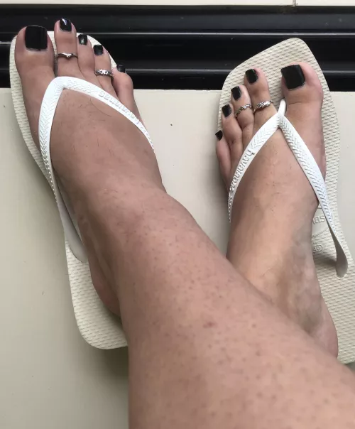 Preparing myself to go for a walk… by MartinaV3