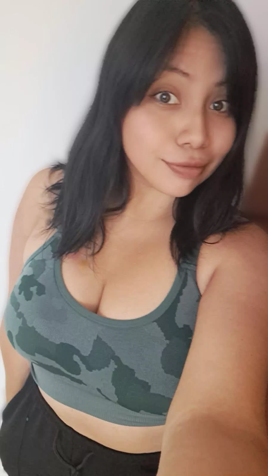 Ready to bounce my boobs on the treadmill  posted by SexyAzucena