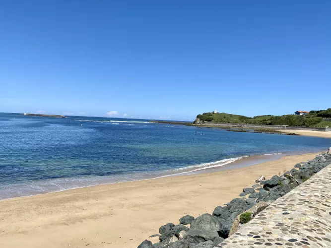 San Jean de Luz, France by rita_ramalhosa